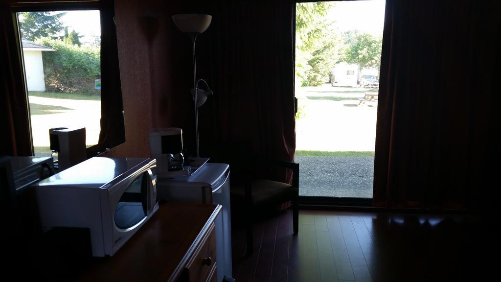 Timberlodge Rv & Campground Port Alberni Room photo